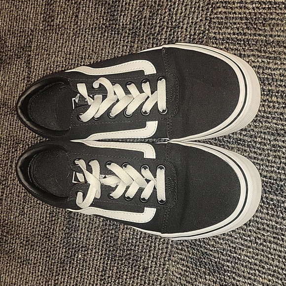 Vans Off The Wall 7.5 Women's - Picture 2 of 3